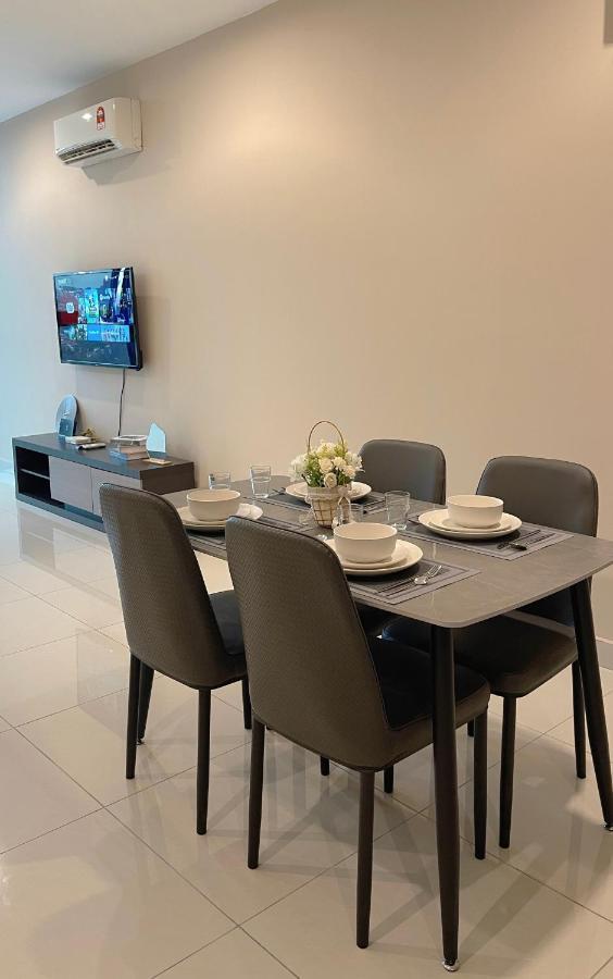 Atria Sofo Suites - Петалинг-Джая Экстерьер фото