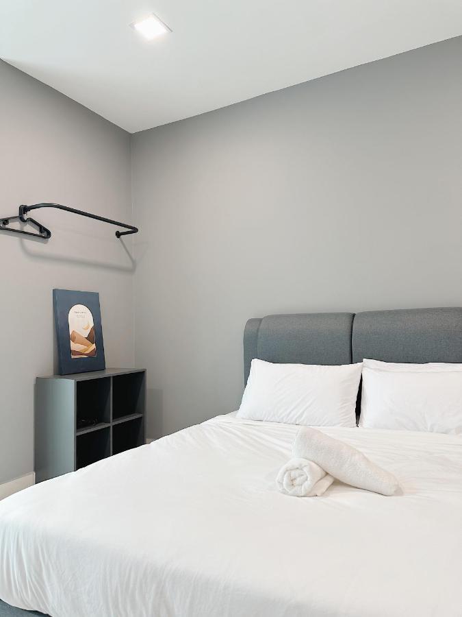 Atria Sofo Suites - Петалинг-Джая Экстерьер фото